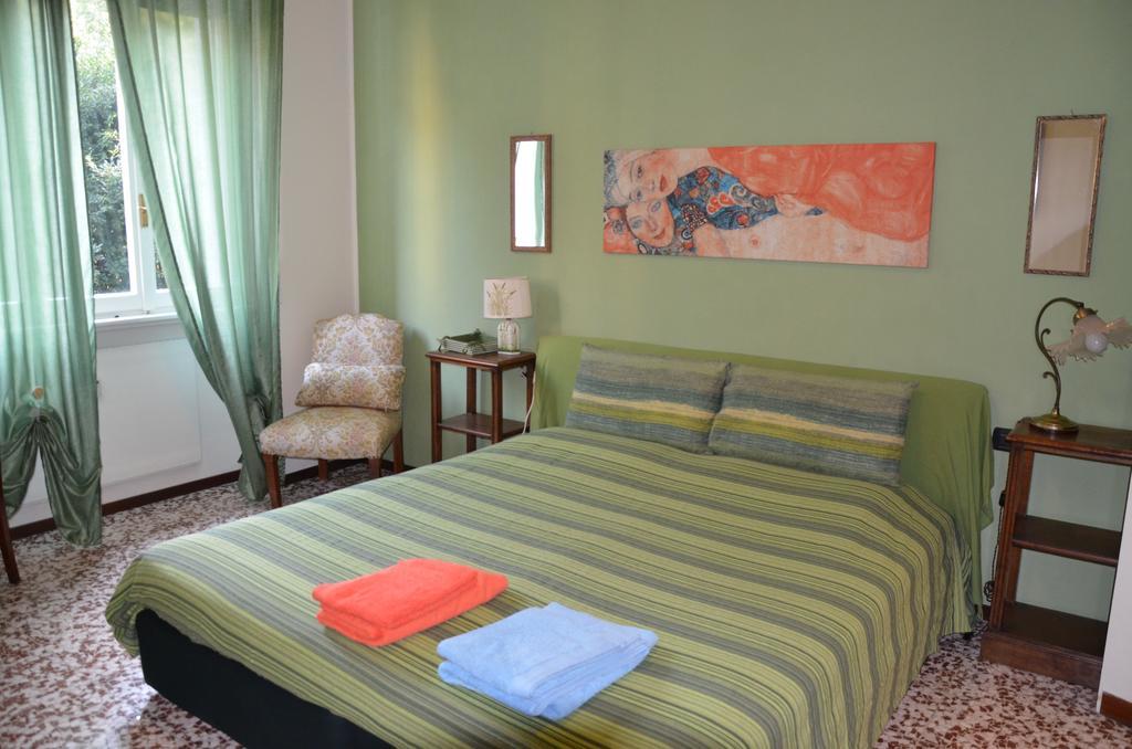 Green Quercia Apartment Комо Номер фото