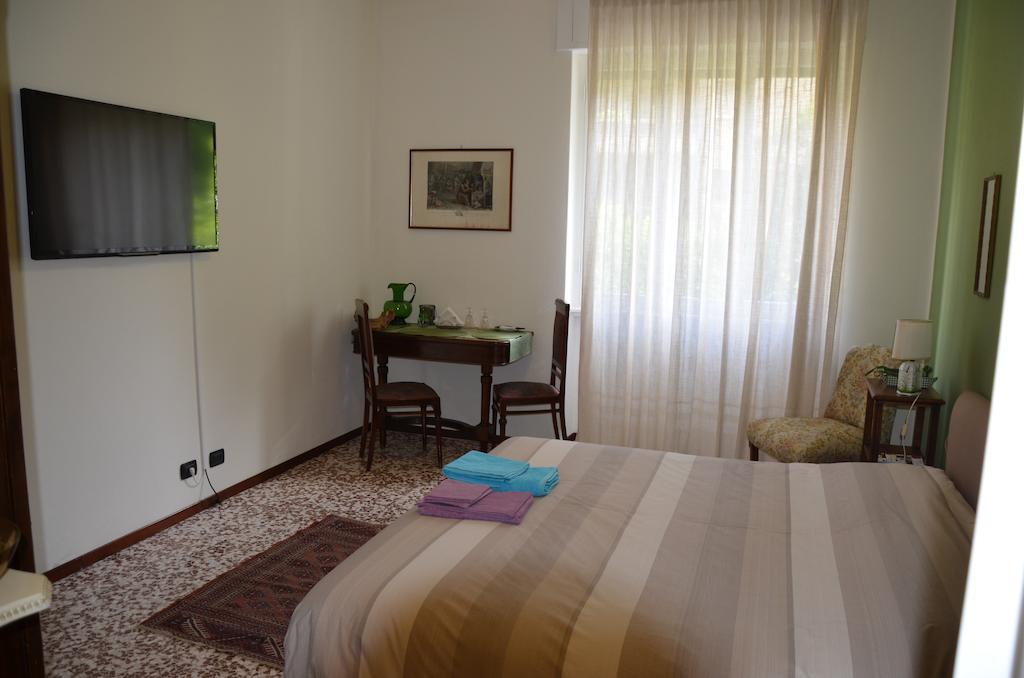 Green Quercia Apartment Комо Номер фото